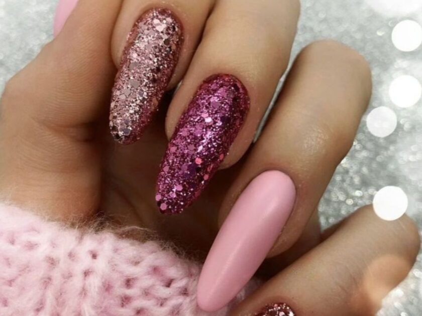 Dark Purple and Light Pink Nails Art