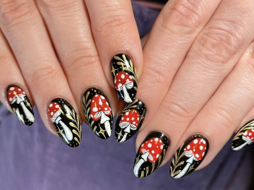 Mushroom Autumn Nails