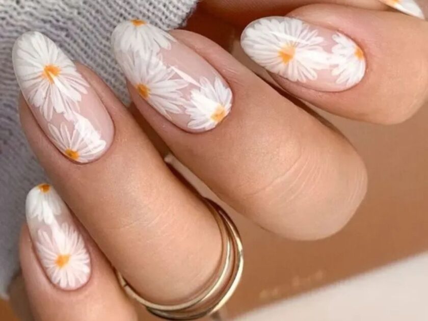 White Florals End of Summer Nail Designs