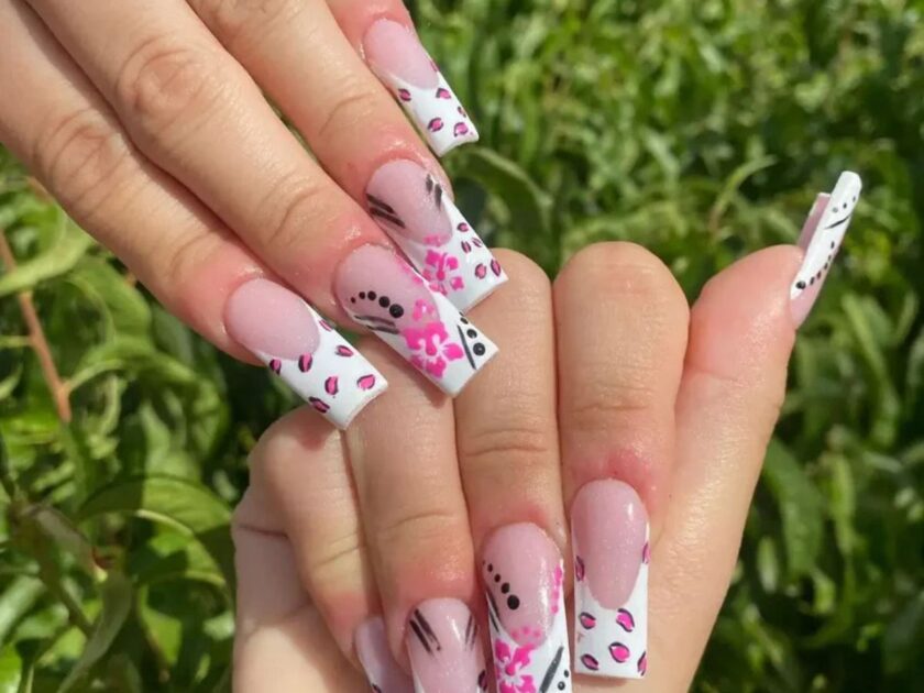French Tip & Hawaiian Nail