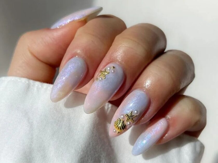 Pearl Nails with Gold Shells