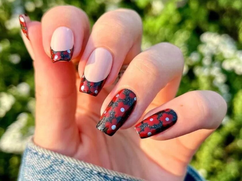 Red Flowers Nails Ideas