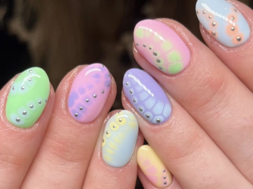 Tie Dye & Silver Pastel Nail Ideas