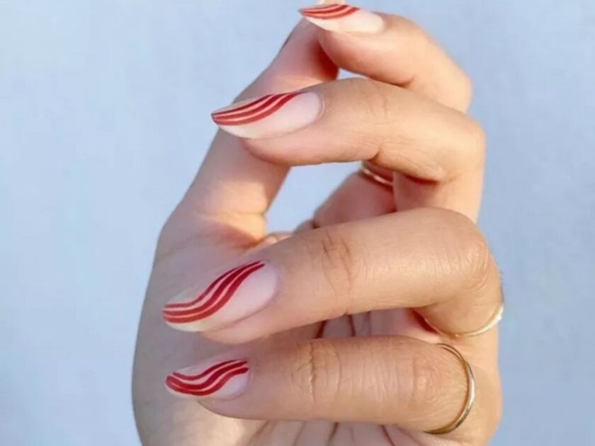 Wavy Reds Nails Art