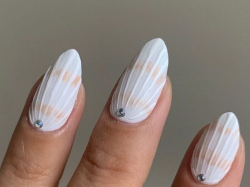 White Seashells Mermaid Nails