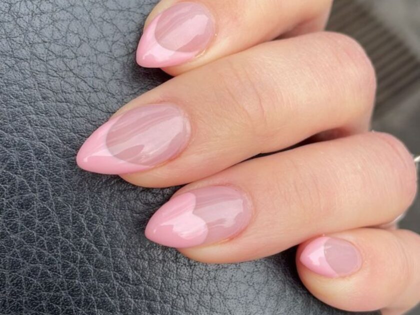 soft pink tips nails design