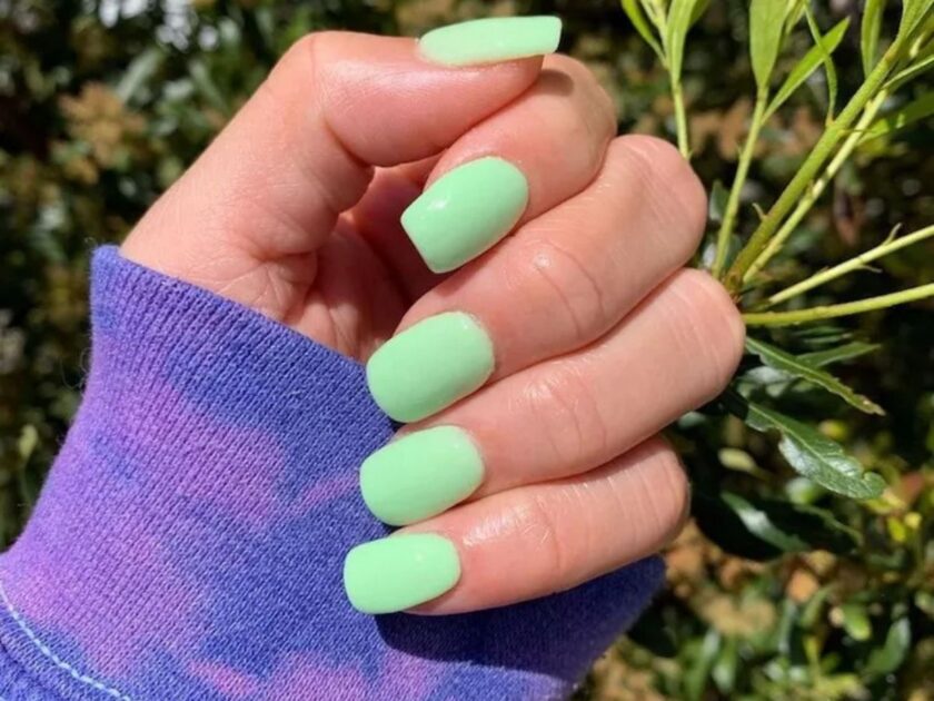 Minty Green Nails Art